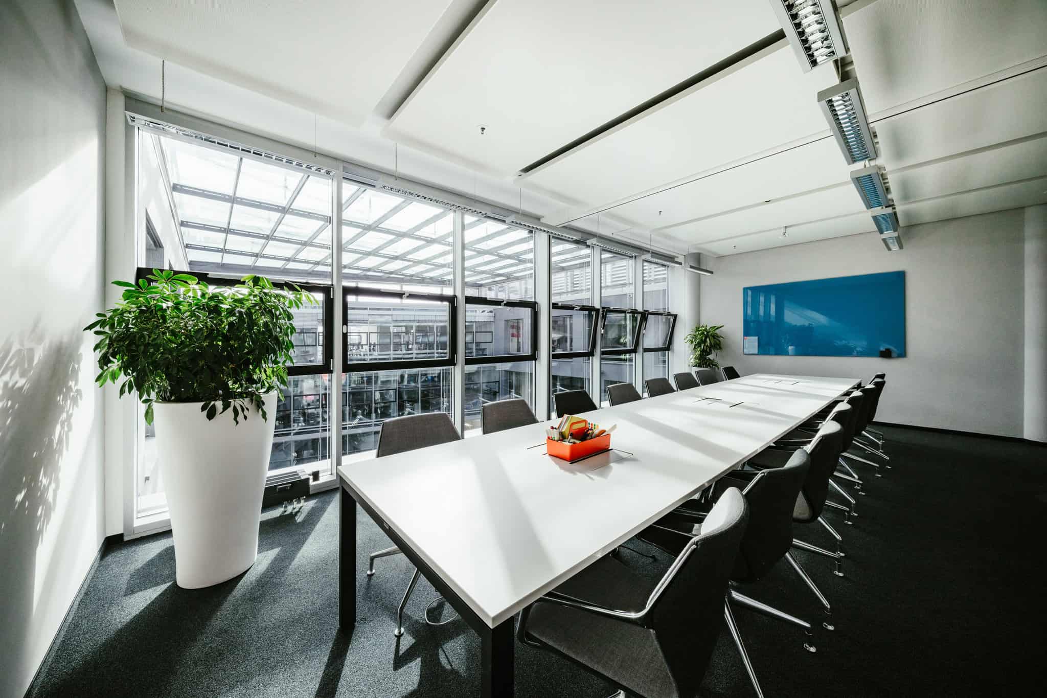 1000-satellites-theresie-003