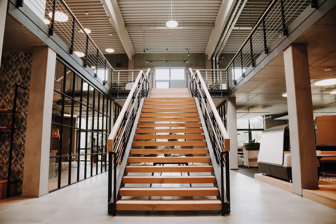 Partnerstandort in Neumünster | 1000 Satellites bietet Coworking und Eventlocations in Hamburg und Umgebung