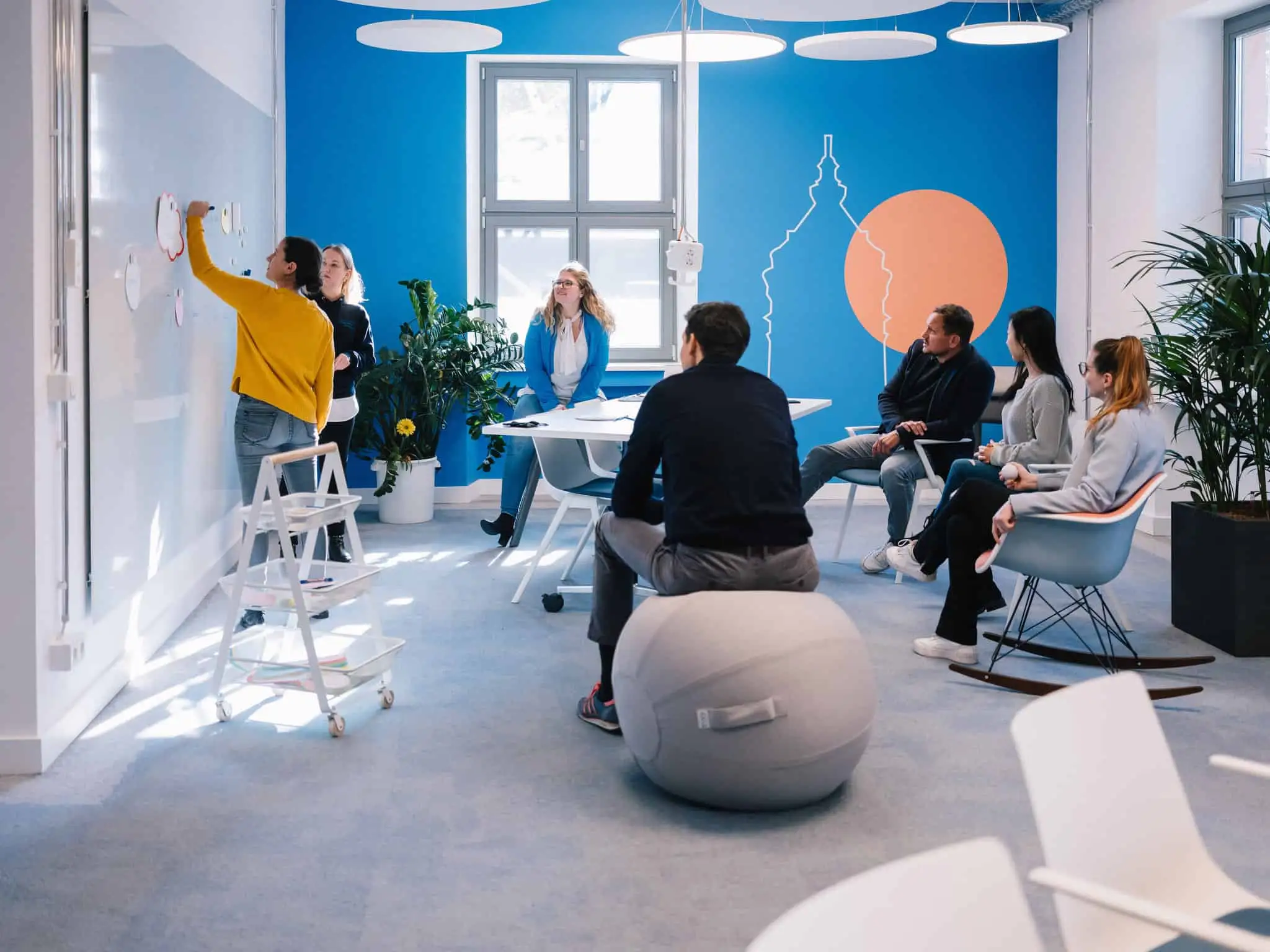 Eventraum für Ihr Kreativmeeting mieten bei 1000 Satellites in München, Rhein-Neckar und Hamburg