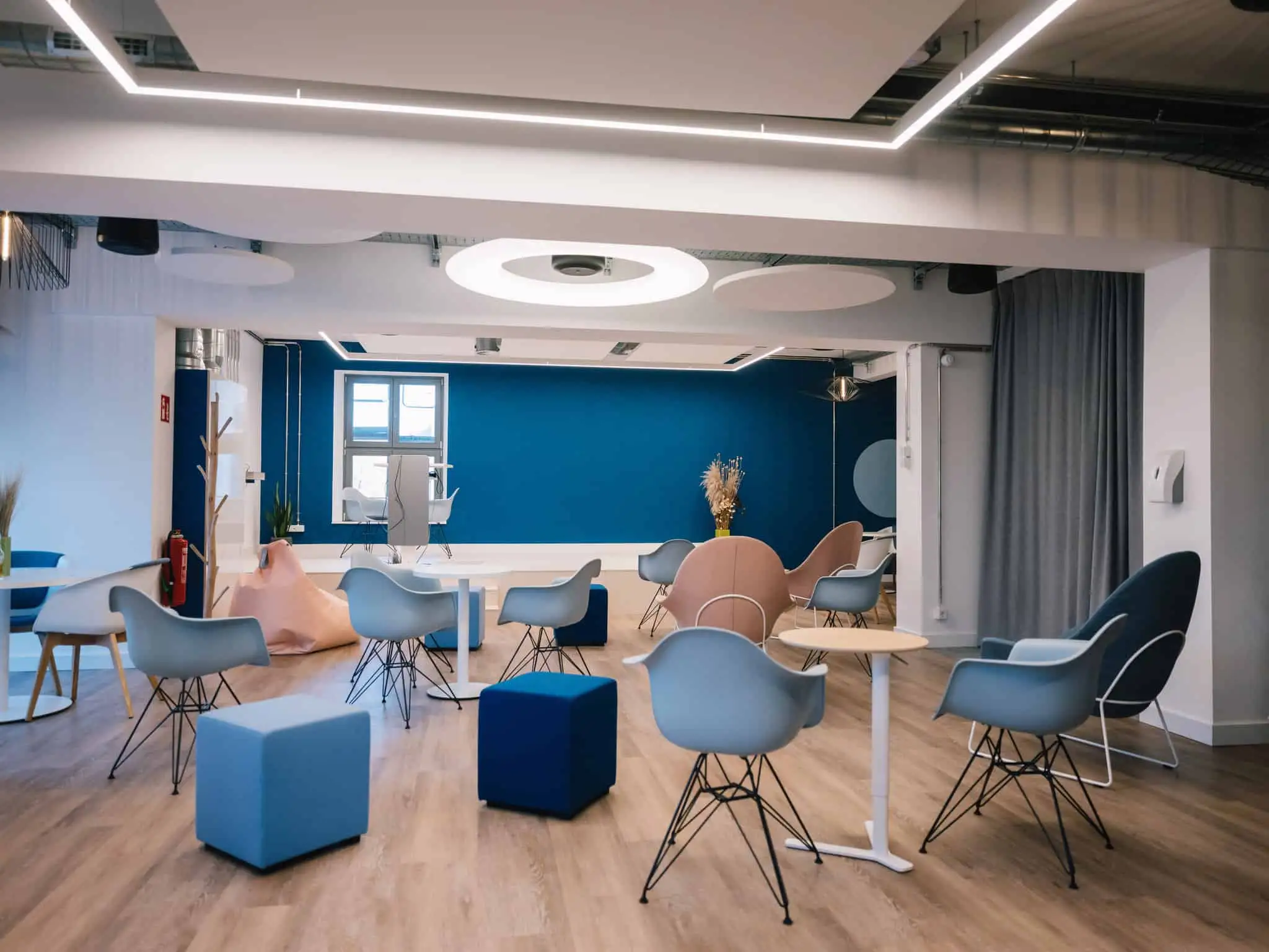 Meetingraum, Innovation-Space und Collaboration-Space | 1000 Satellites bietet Coworking, Eventlocations und Meetingräume in Hamburg, München und Rhein-Neckar