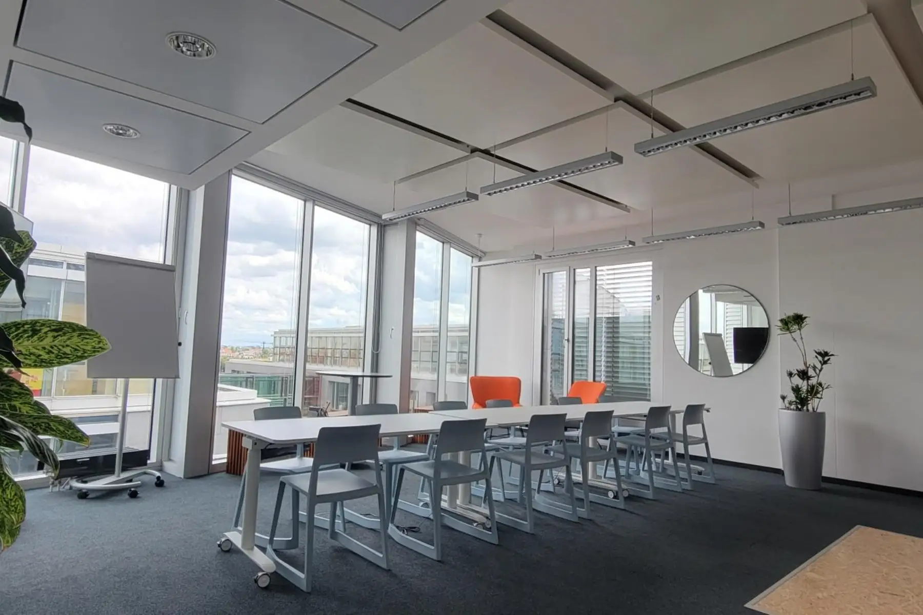 Innovation Space für Meetings, Workshops und Events im Satelliten Theresienhöhe in München | 1000 Satellites bietet Eventmöglichkeiten in München, Hamburg und der Region Rhein-Neckar